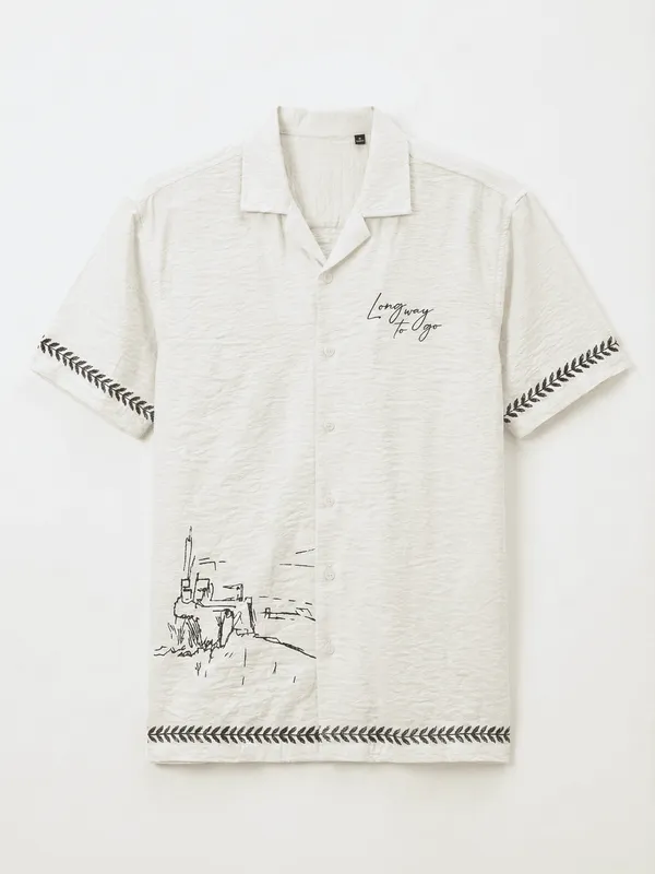 Highlander Men Off White Printed Boxy Fit Casual Shirt