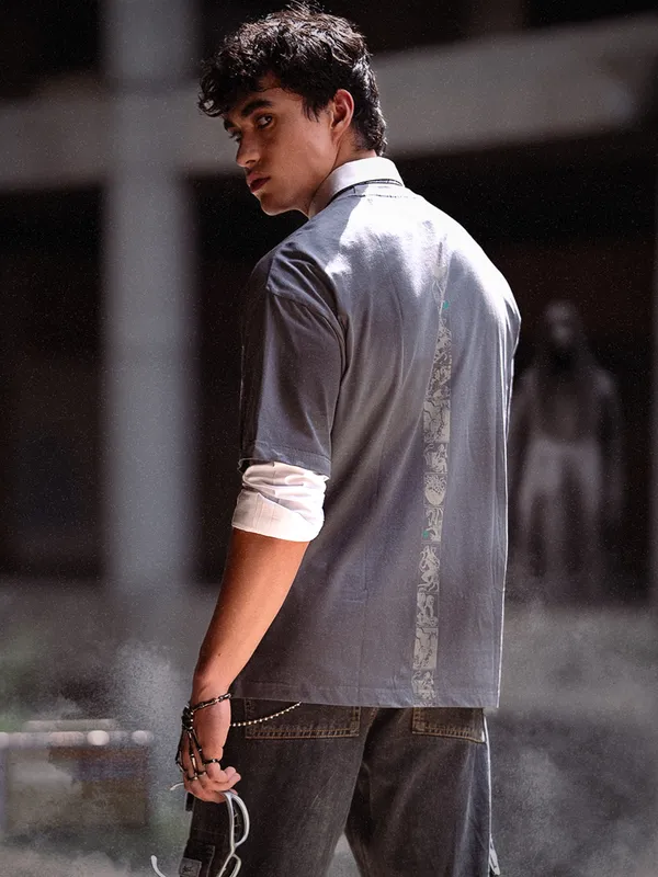 Highlander Men Grey Dungeons And Dragons Printed Round Neck Oversized Fit T-Shirt