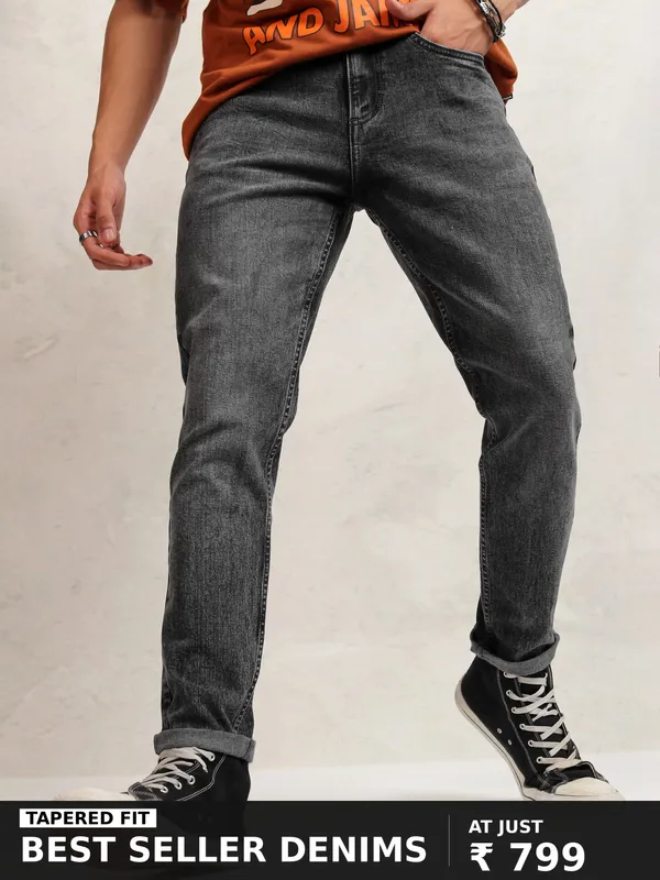 Highlander Men Grey Tapered Fit Jeans