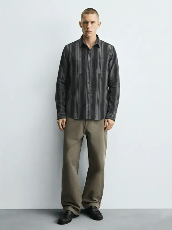 Highlander Men Black Striped Slim Fit Casual Shirt