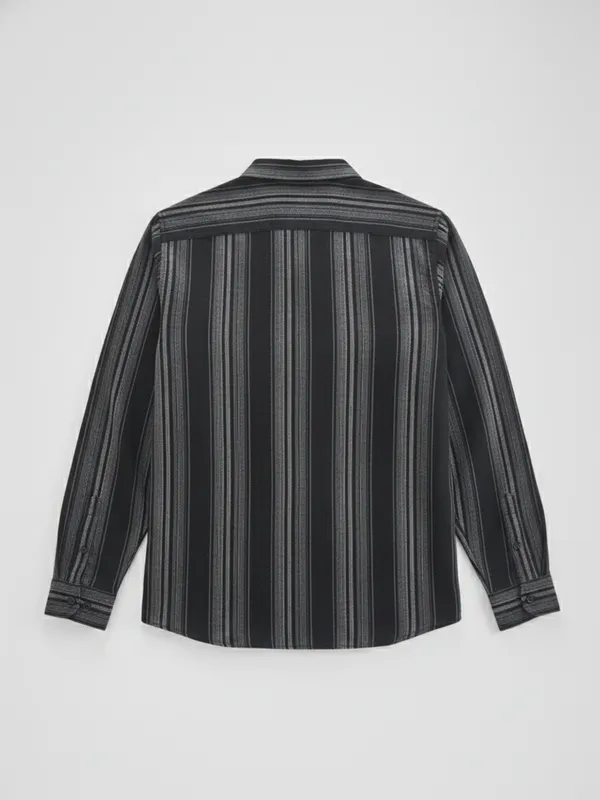 Highlander Men Black Striped Slim Fit Casual Shirt