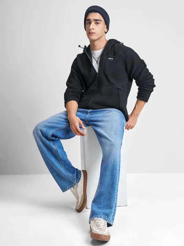 Men Solid Sweatshirt