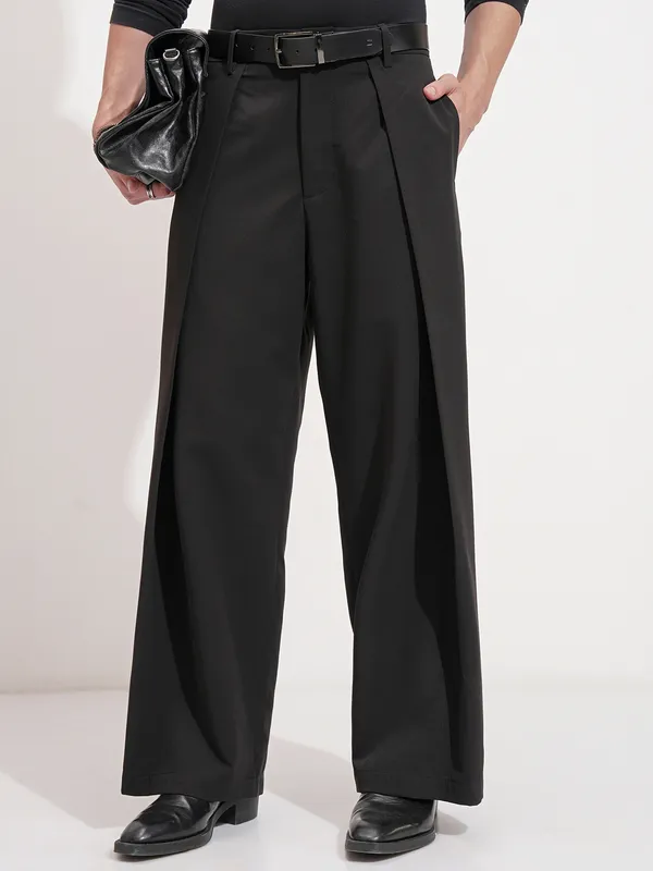 Highlander Men Black Samurai Fit Solid Formal Trouser