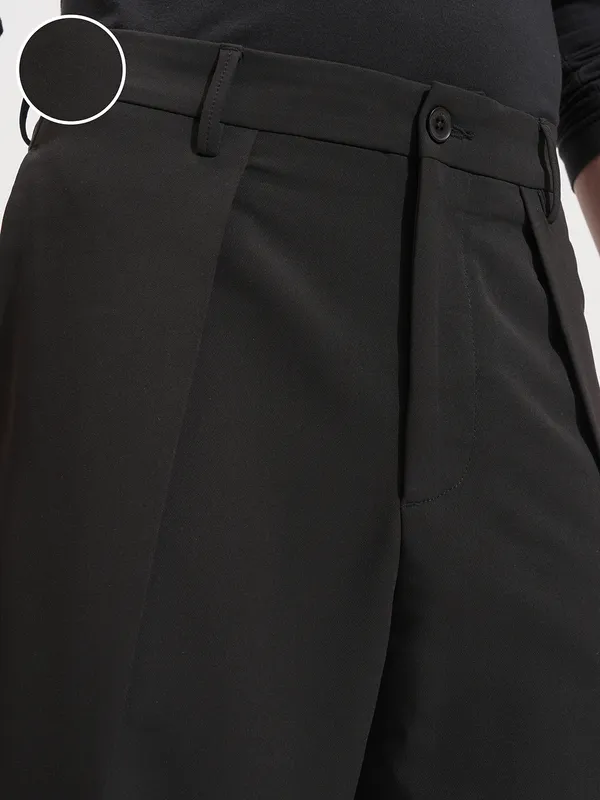 Highlander Men Black Samurai Fit Solid Formal Trouser