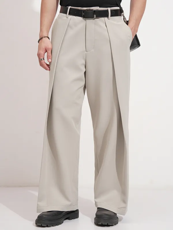 Highlander Men Grey Samurai Fit Solid Formal Trouser