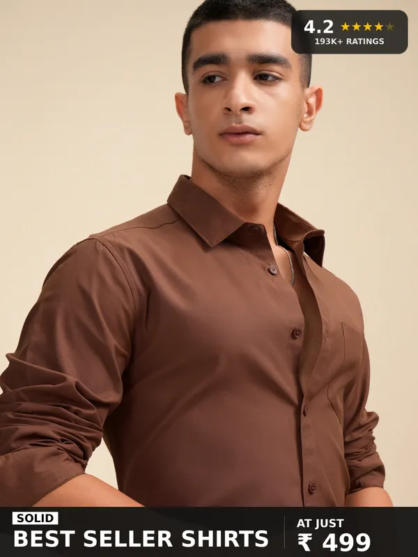 Highlander Men Brown Solid Slim Fit Casual Shirt