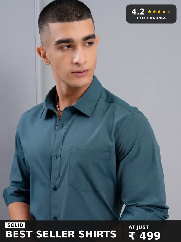 Highlander Men Teal Solid Slim Fit Casual Shirt