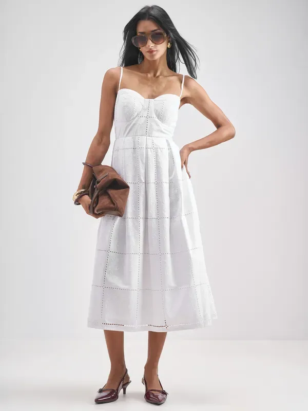 ESPYR By Tokyo Talkies Women White Embroidered Fit and Flare Dress