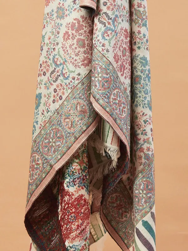 Woolen Stole