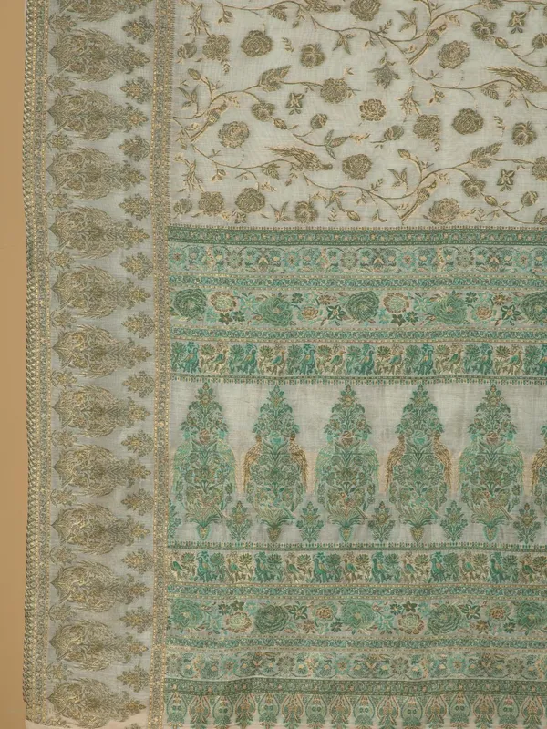 Saris