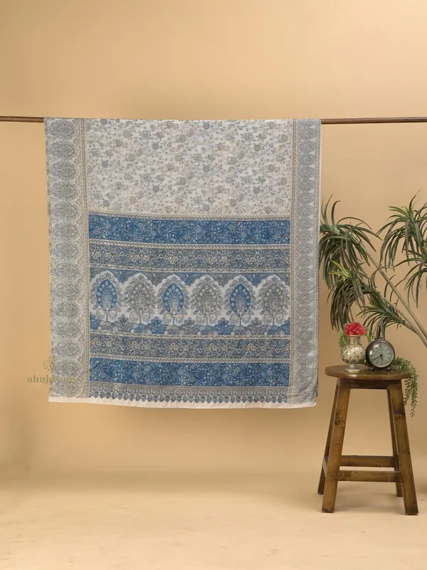 Saris