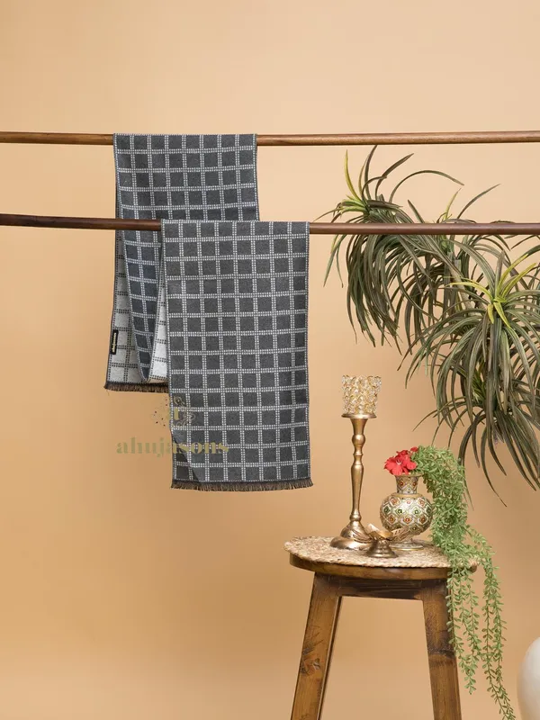 Muffler