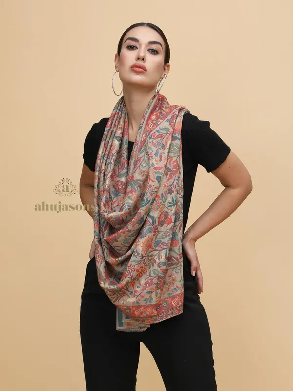 Woolen Stole