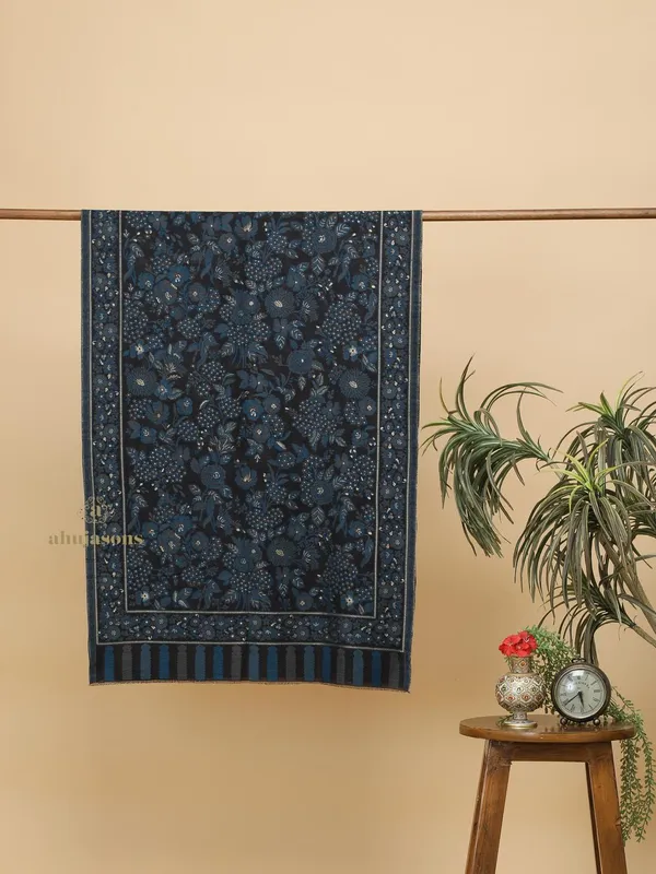 Woolen Stole