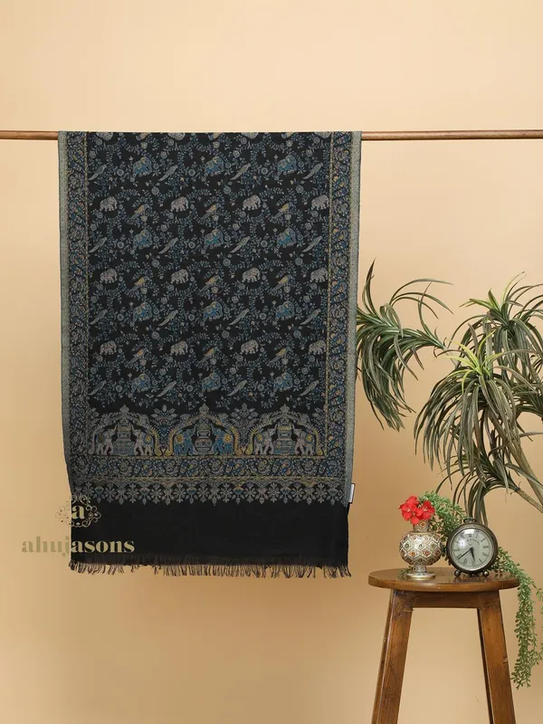 Woolen Stole