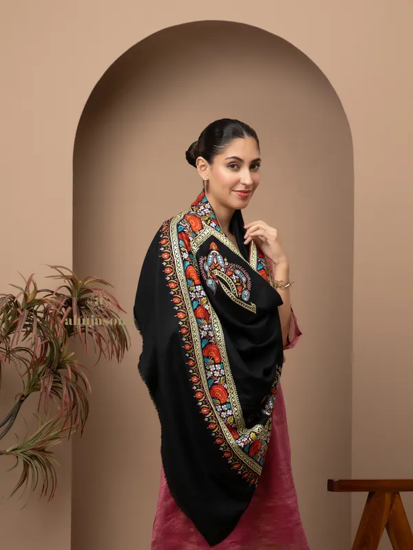 Handloom Pure Pashmina Shawl-Border Embroidery