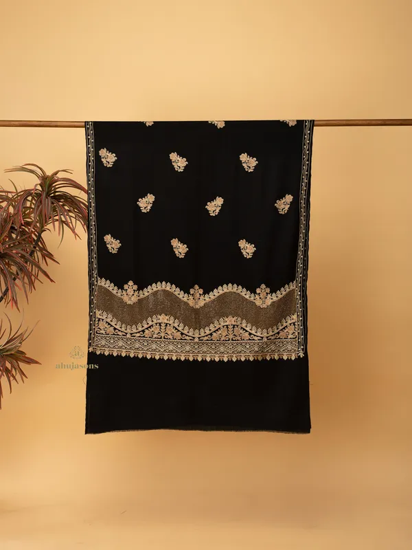 Woolen Stole