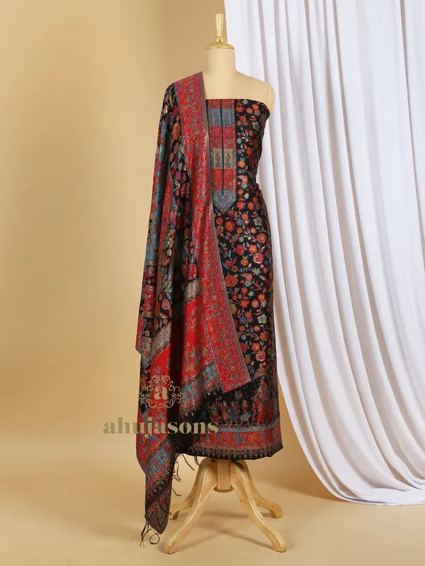 Silk Suit With Zari Weaving