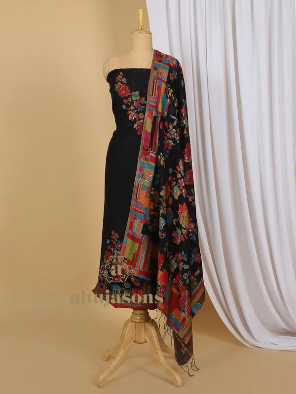 Silk Suit With Zari Weaving