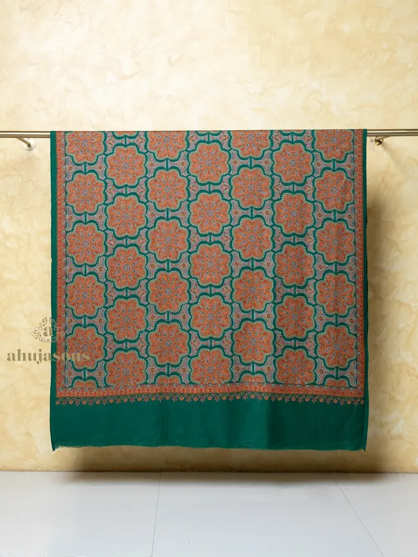 Green Woollen Shawl with Detailed Jama Weave