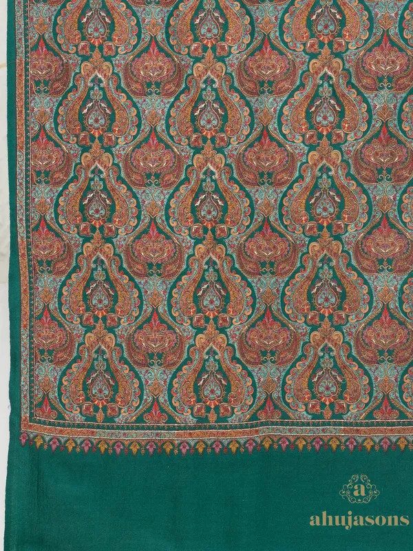 Green-Woollen Aari Embroidery Shawl with Exquisite Craftsmanship