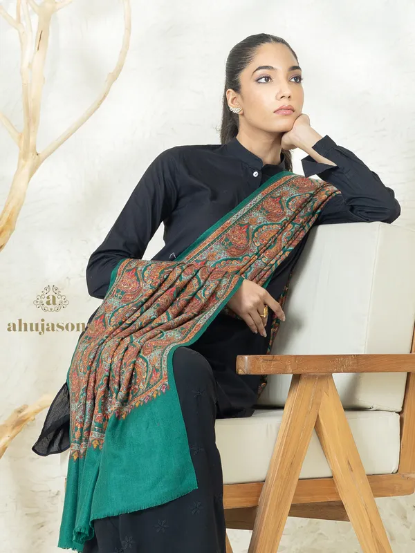 Green-Woollen Aari Embroidery Shawl with Exquisite Craftsmanship