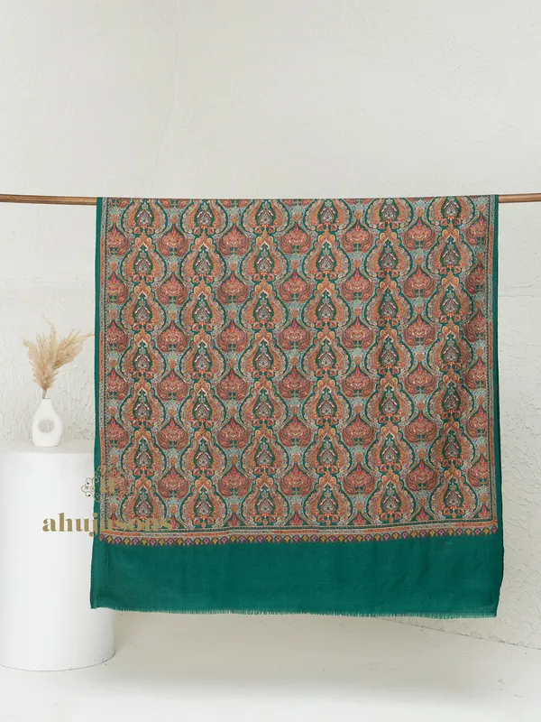 Green-Woollen Aari Embroidery Shawl with Exquisite Craftsmanship