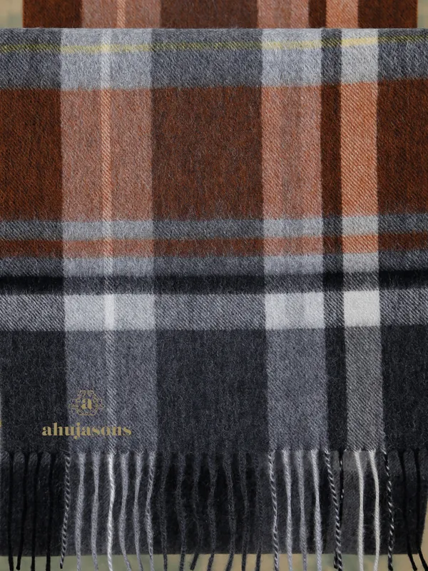 Classic Elegance: The Brown Cashmere Muffler