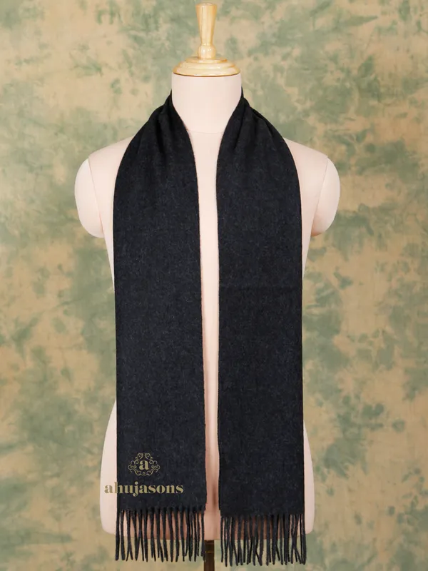 Discover Sophistication with the Black Cashmere Muffler