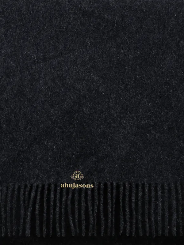 Discover Sophistication with the Black Cashmere Muffler