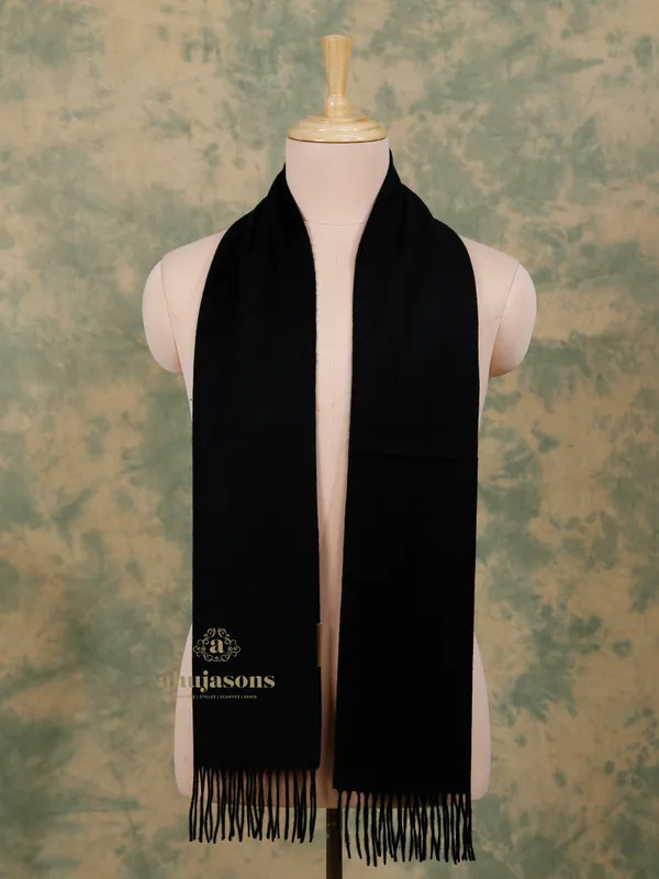 Discover Sophistication with the Black Cashmere Muffler