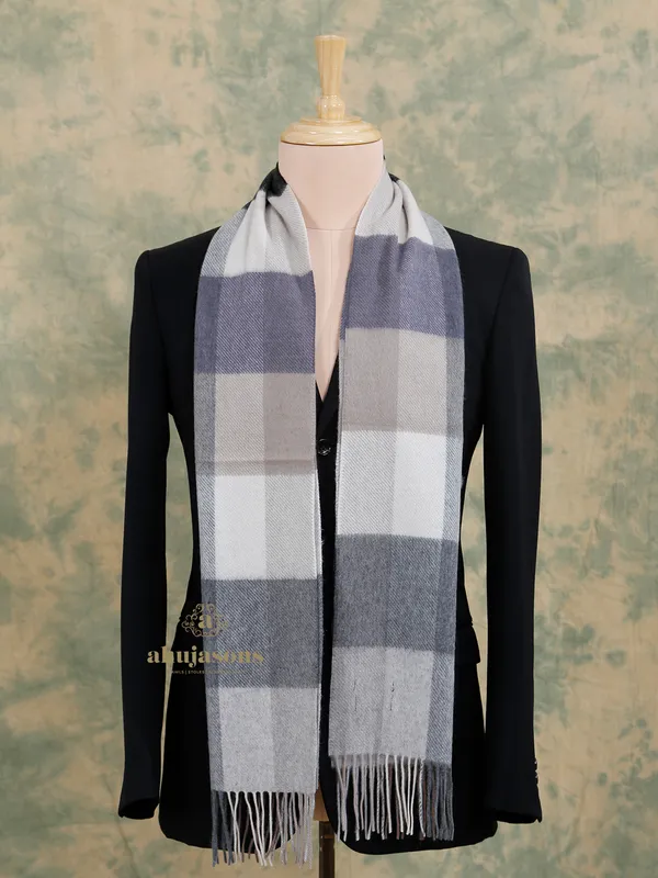 The Perfect Blend of Style and Warmth: Multi Cashmere Muffler