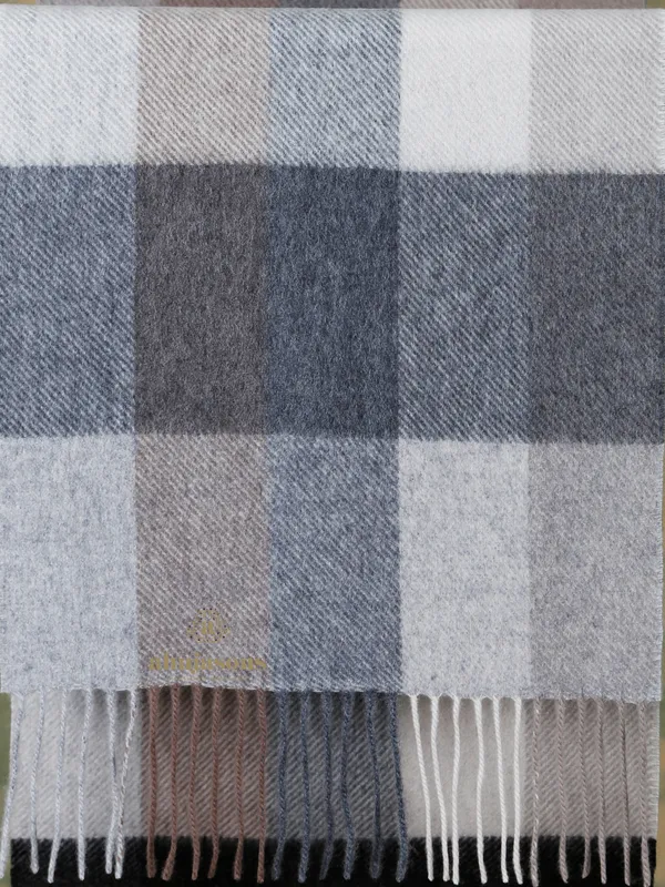 The Perfect Blend of Style and Warmth: Multi Cashmere Muffler