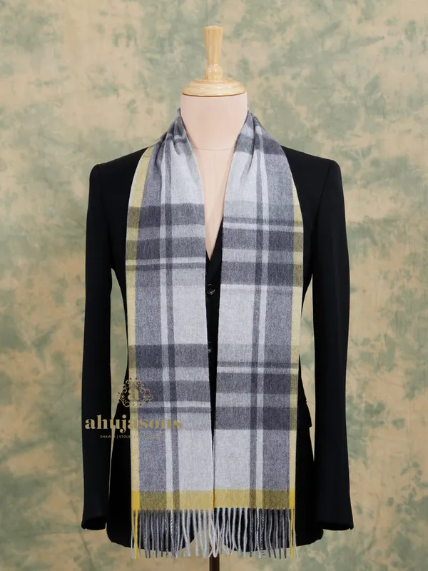 Multi Cashmere Muffler: A Winter Wardrobe Must-Have