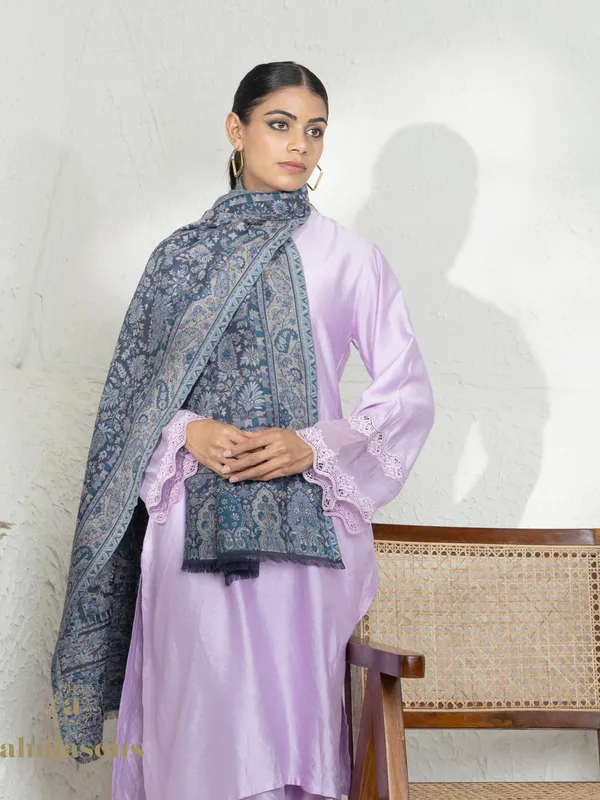 Blue-Woollen Kani Weave Stole with Kani Jaal Detailing