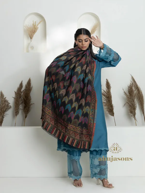 Black-Woollen Kani Weave Shawl Featuring Kani Jaal Design