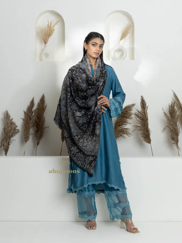 Black-Woollen Kani Weave Shawl with Refined Kani Detailing