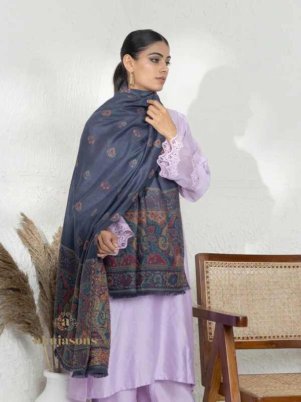 Blue-Woollen Kani Weave Shawl with Palla and Booti Detailing