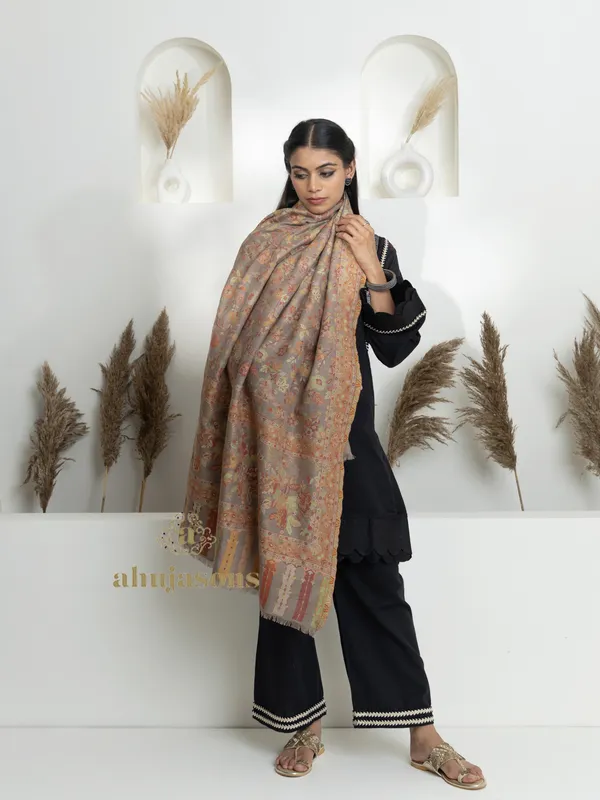 Natural-Woollen Kani Weave Shawl in Traditional Kani Art