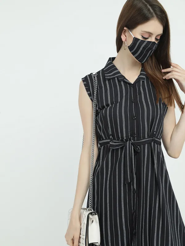 Women Half Sleeve Mid Frock (Black)