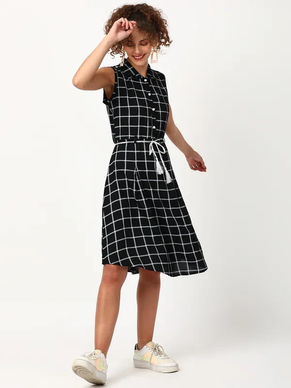 Women Half Sleeve Mid Frock (Black)