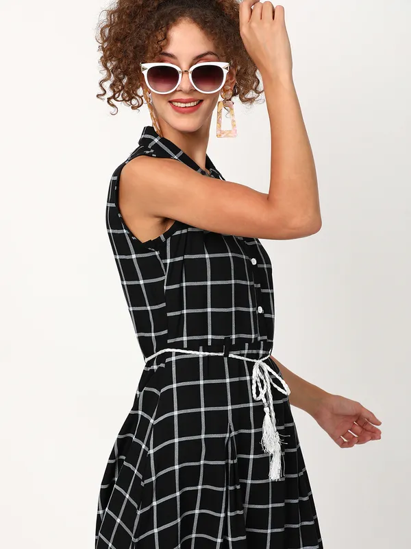 Women Half Sleeve Mid Frock (Black)