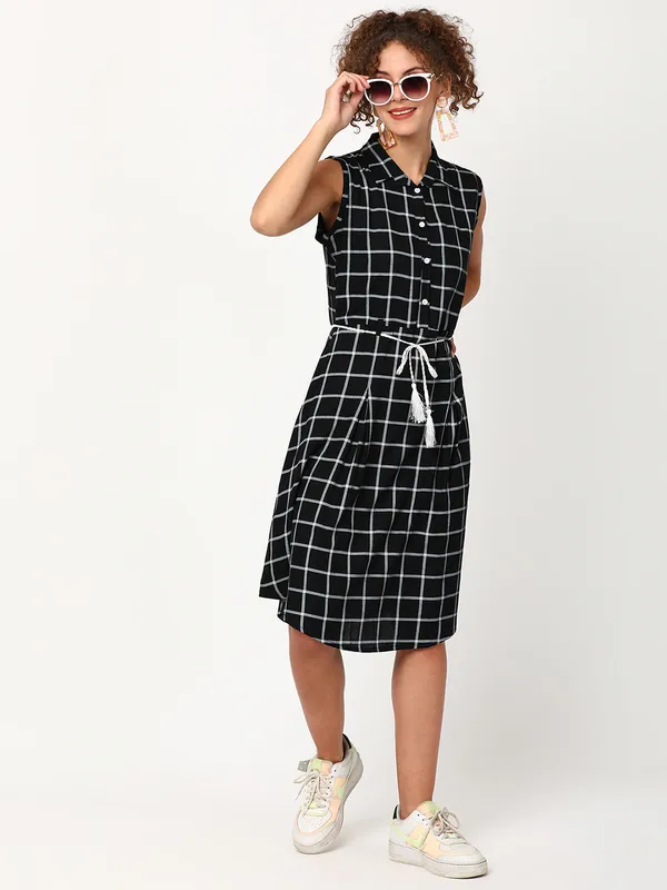 Women Half Sleeve Mid Frock (Black)