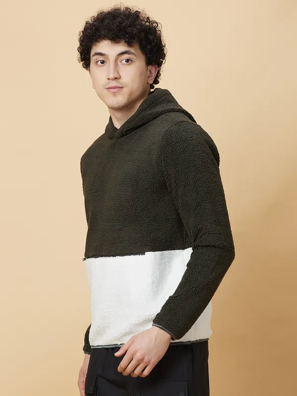 Being Human Mens-Top Hoody Olive & Ecru