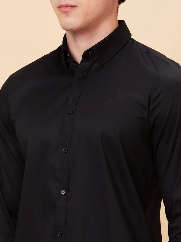 Being Human Clothing Men Slim Fit Shirts-Black