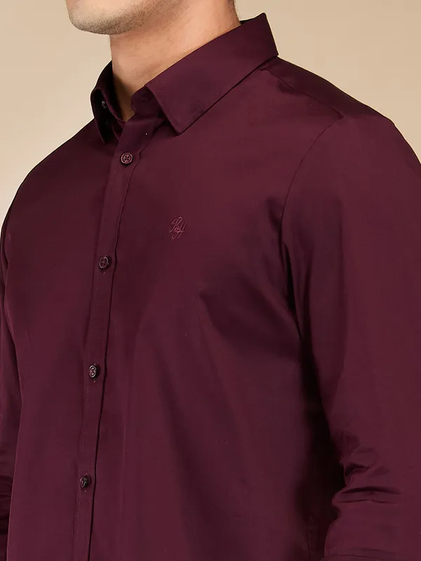Being Human Clothing Men Red Solid Spread Collar Shirt