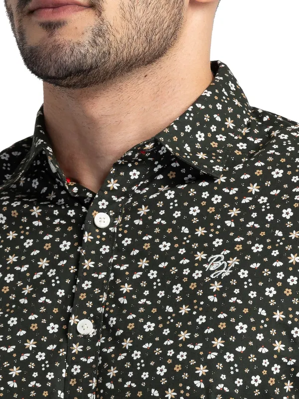Being Human Clothing Men Slim Fit Collared Shirts-Green