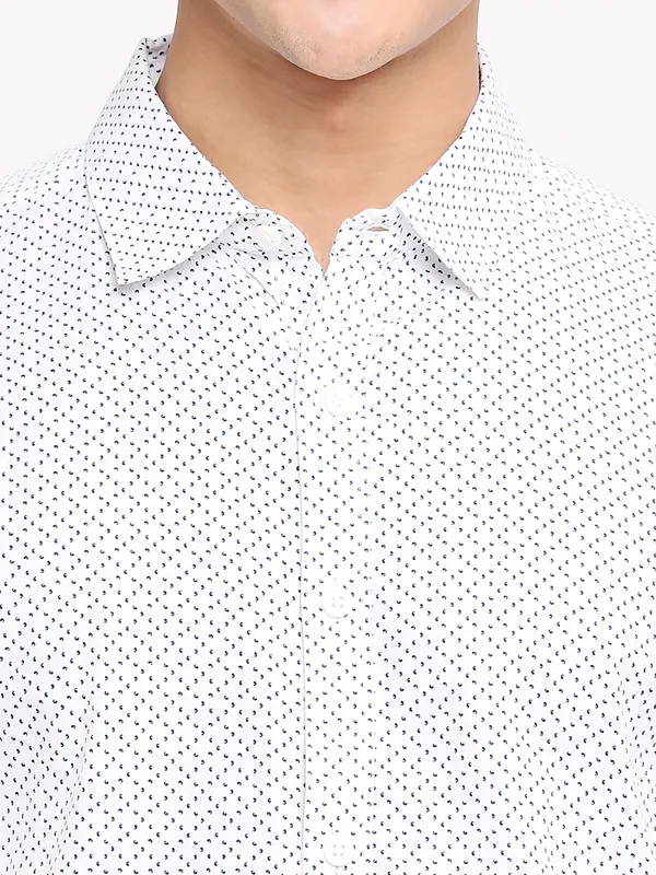 Being Human Men Slim Fit Shirts-White