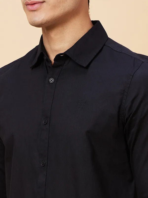 Being Human Men Slim Fit Shirts-Black