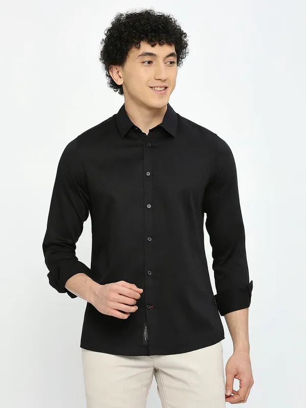 Being Human Men Slim Fit Shirts-Black